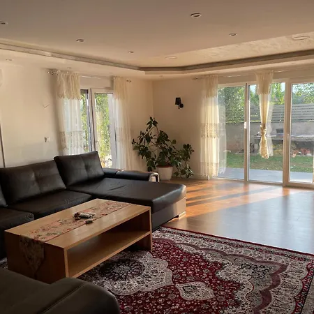 Naya House Rent 아파트
