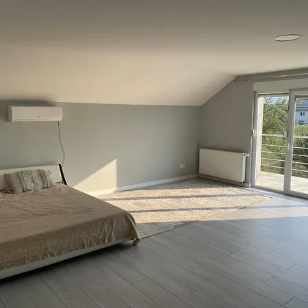 아파트 Naya House Rent